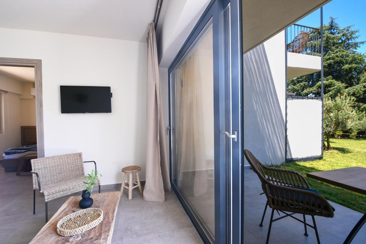 Elies Aesthetic Living Hotel Nea Iraklitsa ภายนอก รูปภาพ