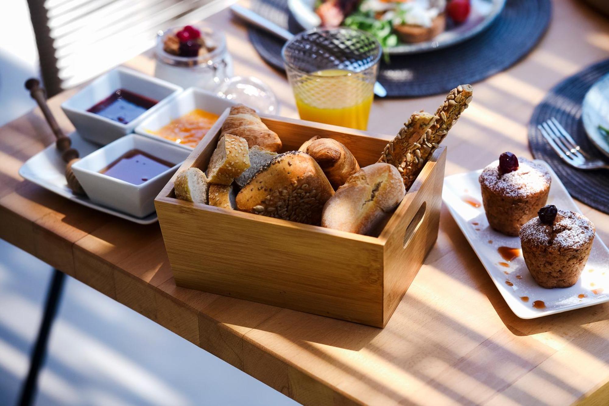 Elies Aesthetic Living Hotel Nea Iraklitsa ภายนอก รูปภาพ